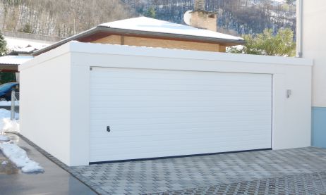 Konfigurator Ultima Doppelgarage mit gro&szlig;em Tor und seitlichem Abstellraum